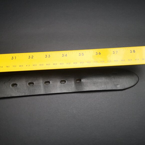 River Worked Jeans Black Genuine Italian Leather Size 32 Unisex Belt - Picture 8 of 8